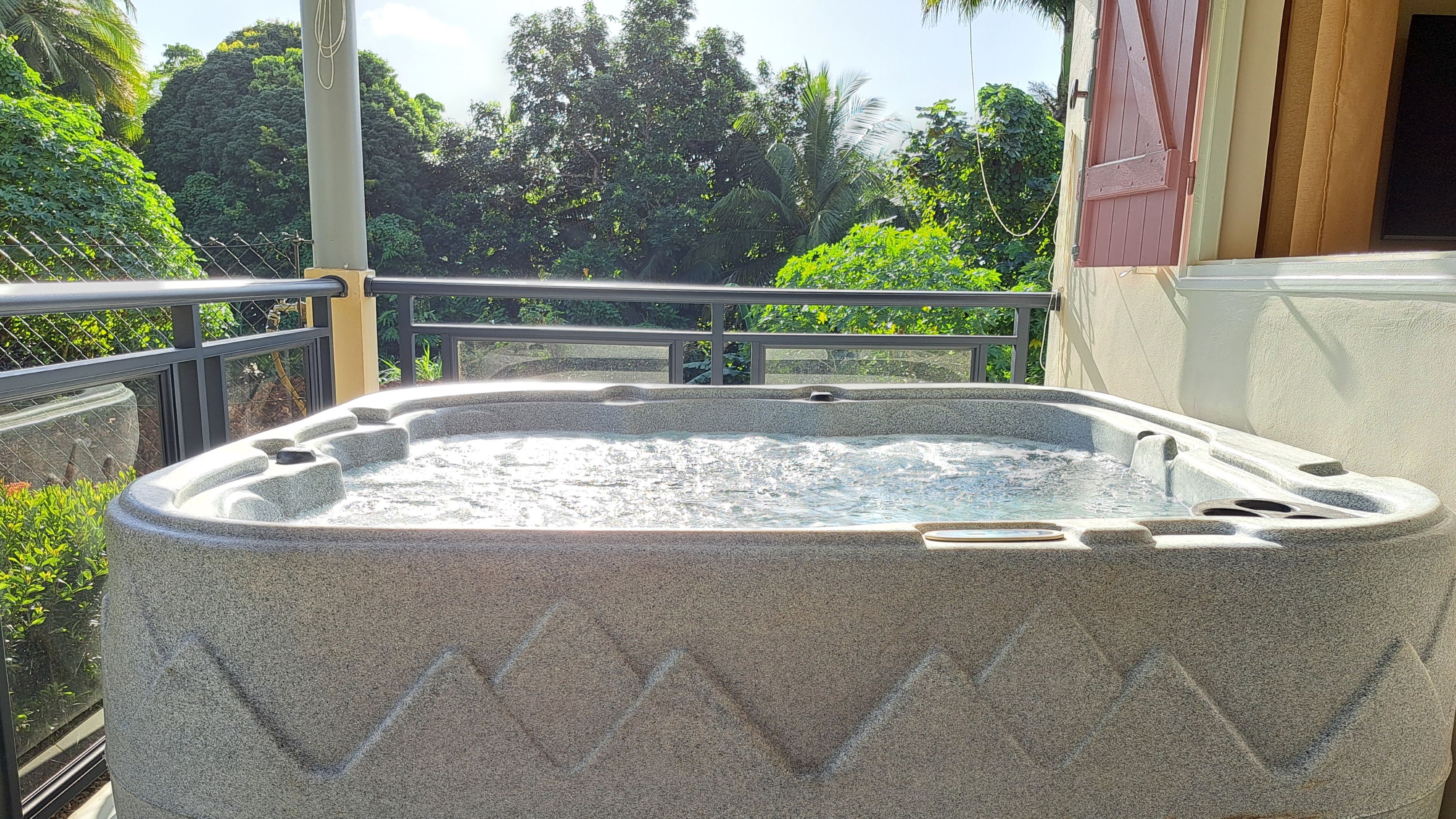 Jacuzzi Prune